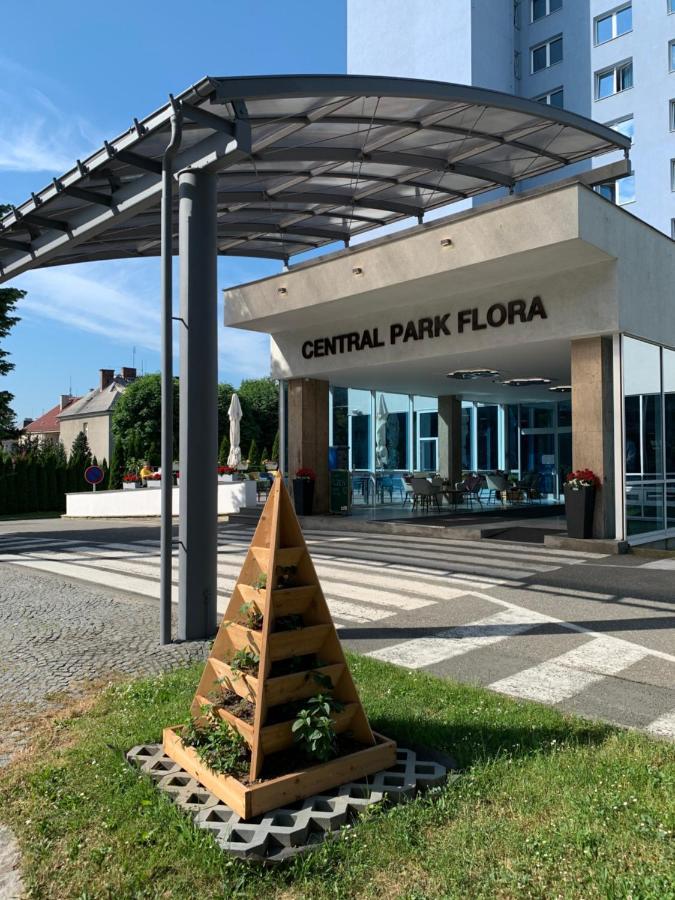 Central Park Flora أولوموك المظهر الخارجي الصورة
